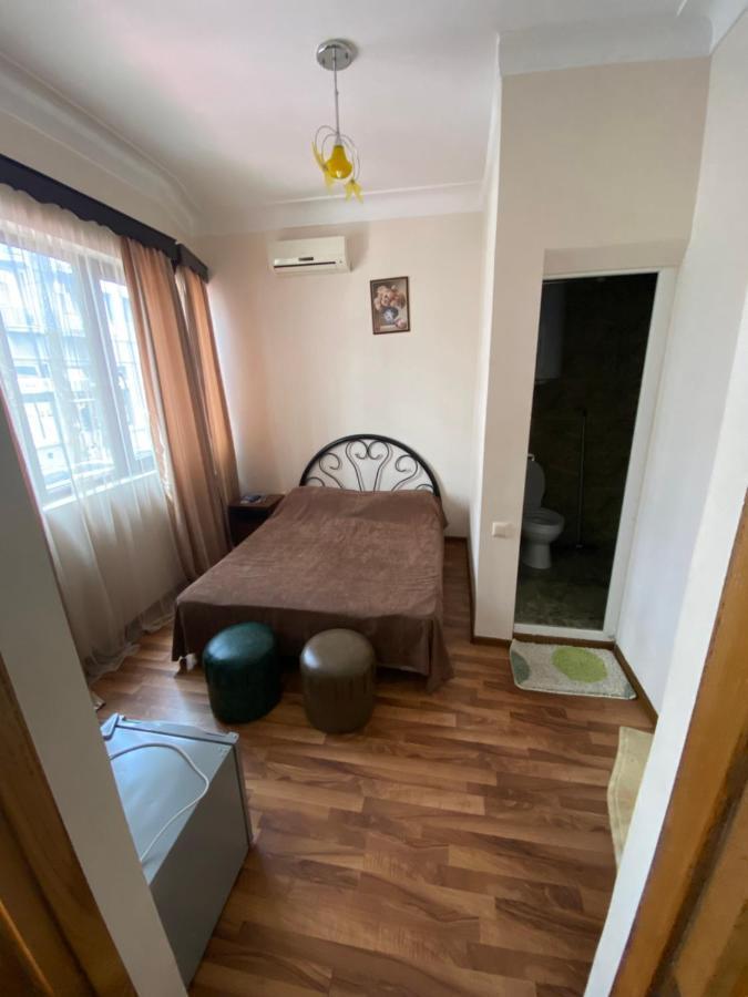 Hotel Dadiani Batumi Bagian luar foto