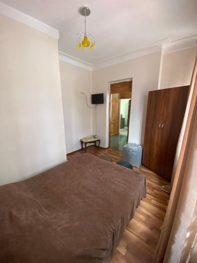 Hotel Dadiani Batumi Bagian luar foto