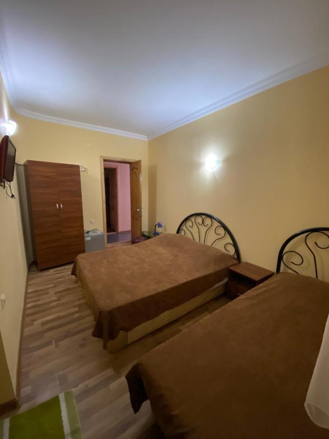 Hotel Dadiani Batumi Bagian luar foto