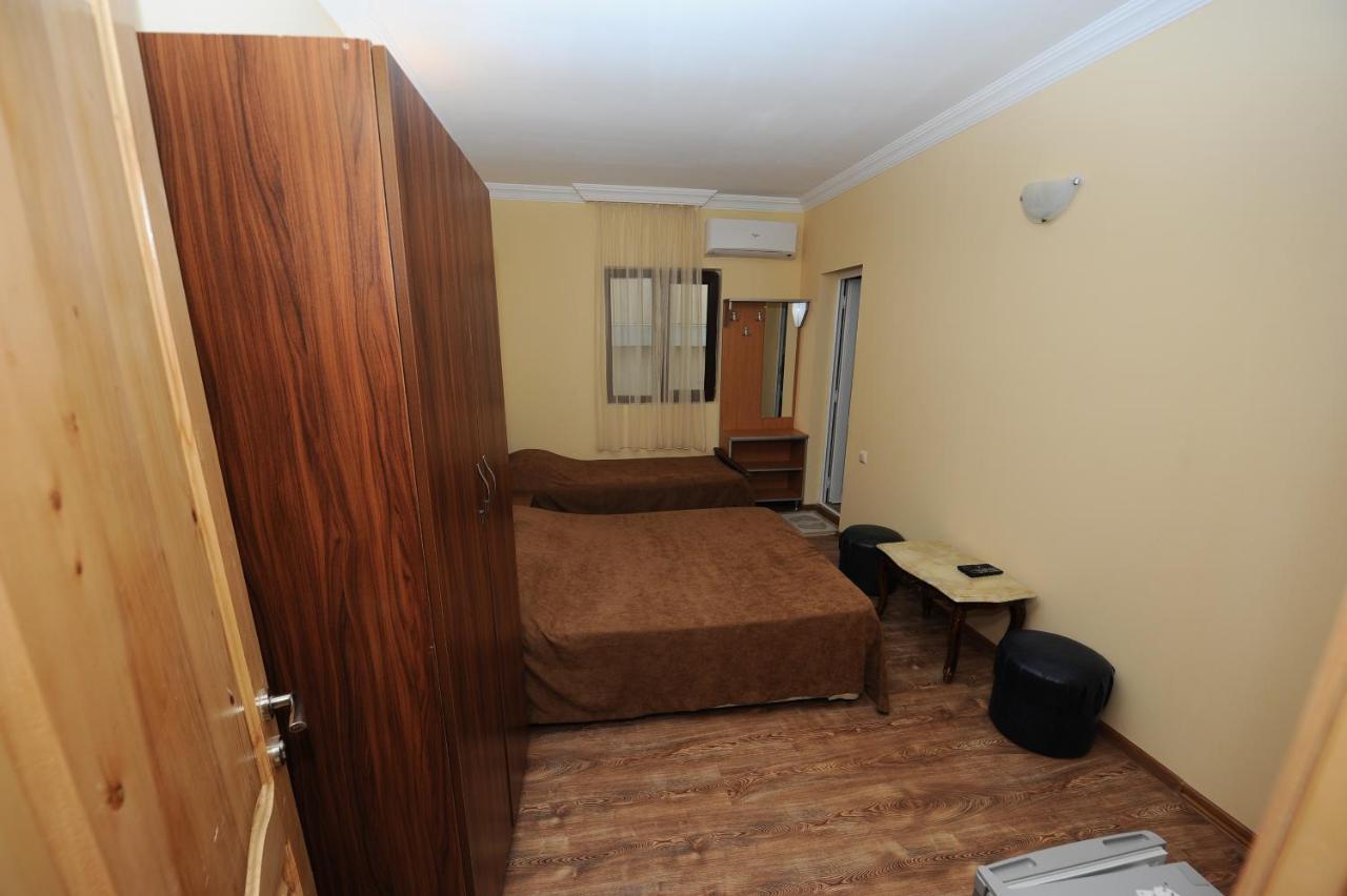 Hotel Dadiani Batumi Bagian luar foto