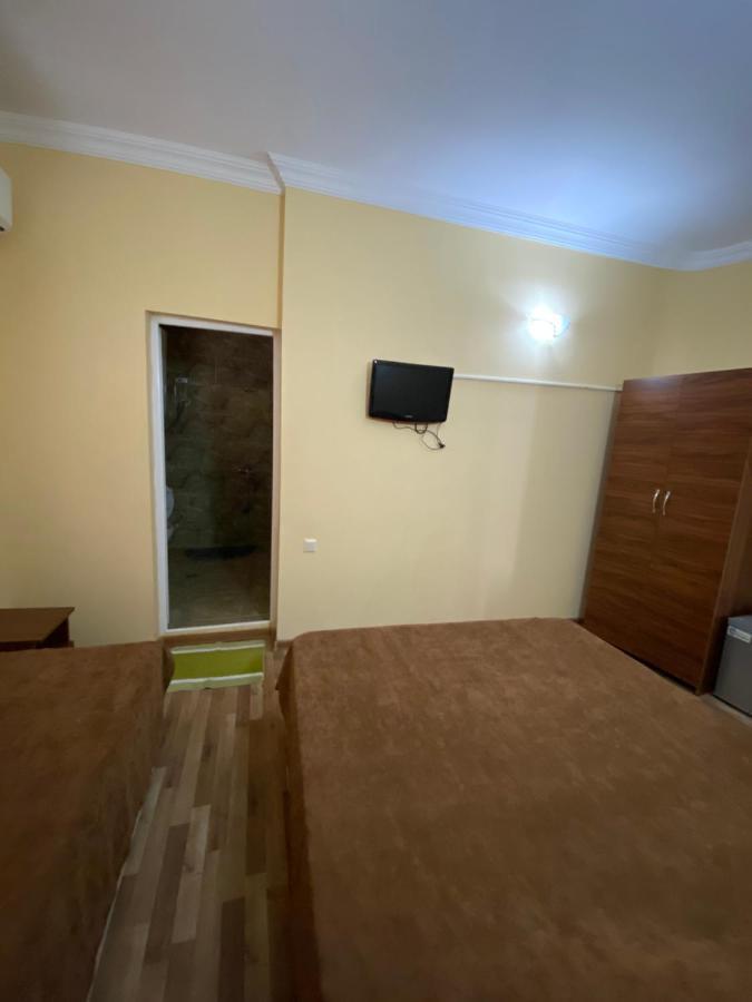 Hotel Dadiani Batumi Bagian luar foto