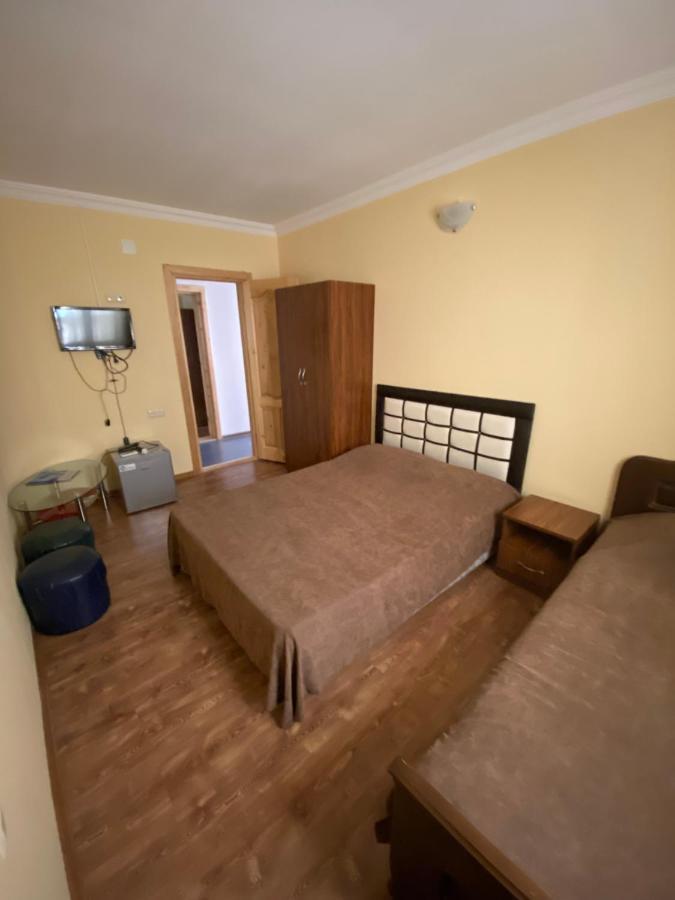 Hotel Dadiani Batumi Bagian luar foto